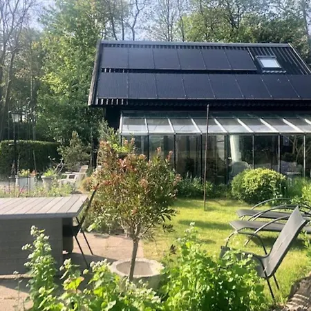 Woudlodge Met Serre En Evt Prive Hottub * ベルゲン